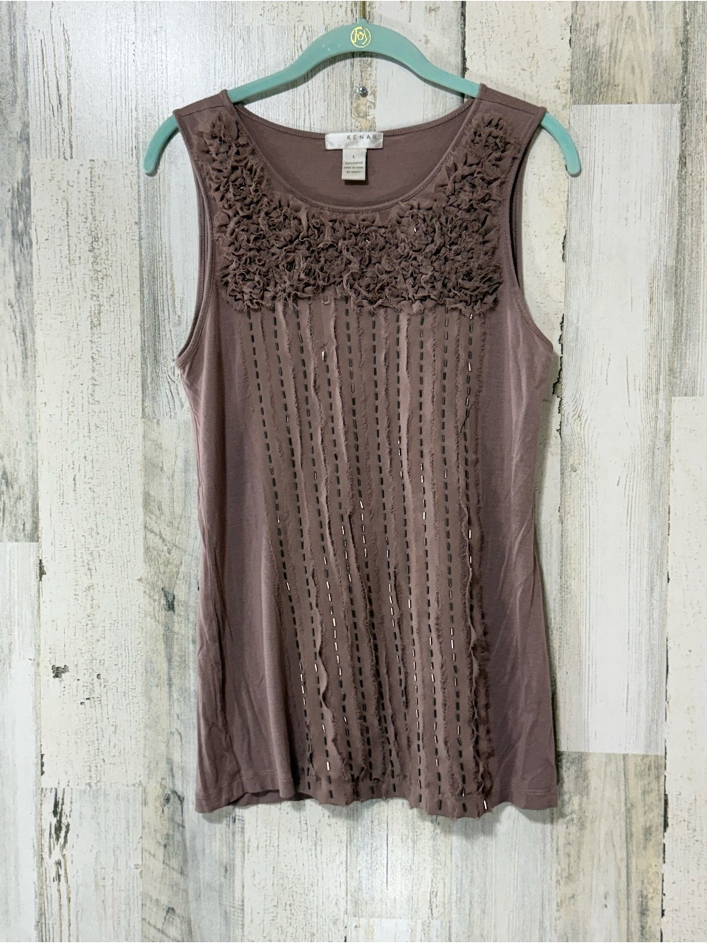 Kenar Mauve Floral-Applique Textured Sleeveless Tank Top